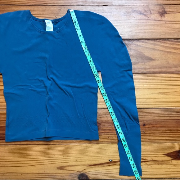 Fabletics Blue Ashton Sculptknit Long Sleeve Top, NWT, L - Picture 6 of 11